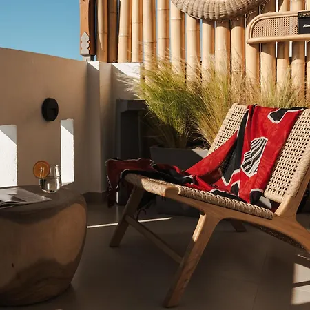 아파트 Hibiscus Naxos